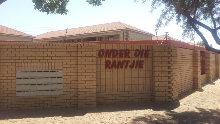 1 Bedroom Property for Sale in Dassie Rand North West